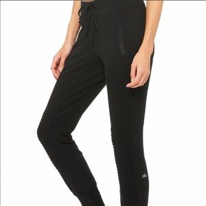 Alo yoga urban moto sweatpants